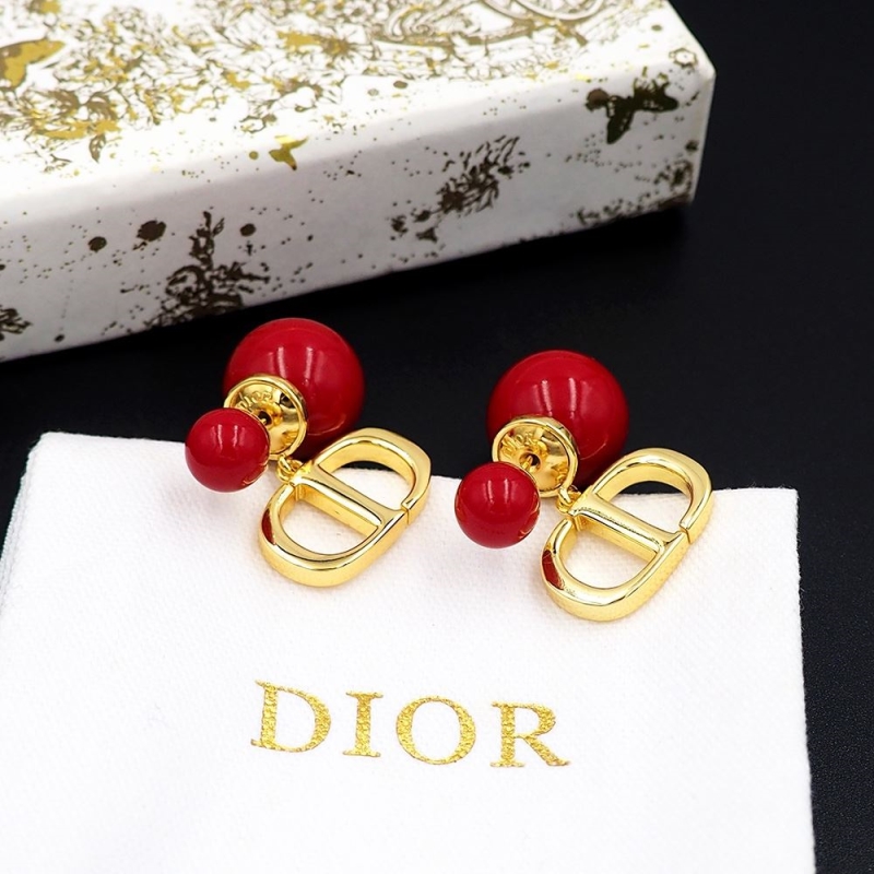 chr1st1an D10r earrings